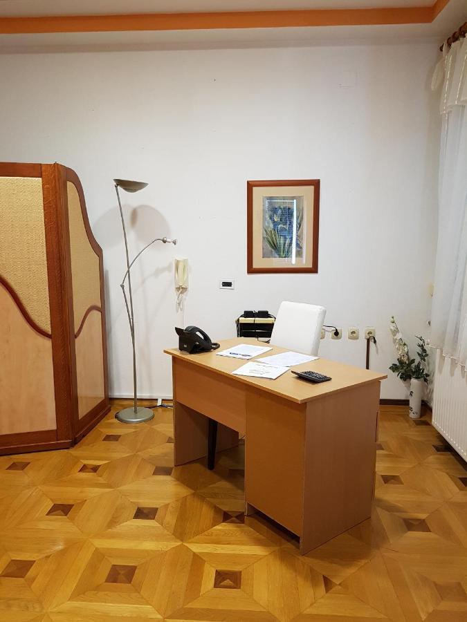 Prenociste Klas Pleternica Esterno foto