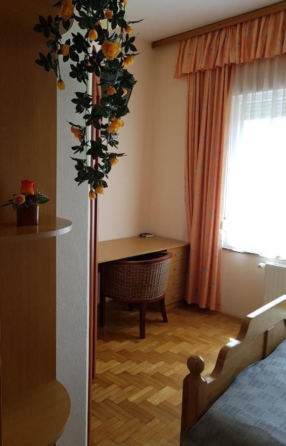Prenociste Klas Pleternica Esterno foto
